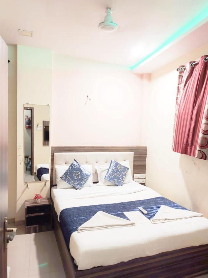 Hotel Golden Galaxy - Santacruz East 孟买 外观 照片
